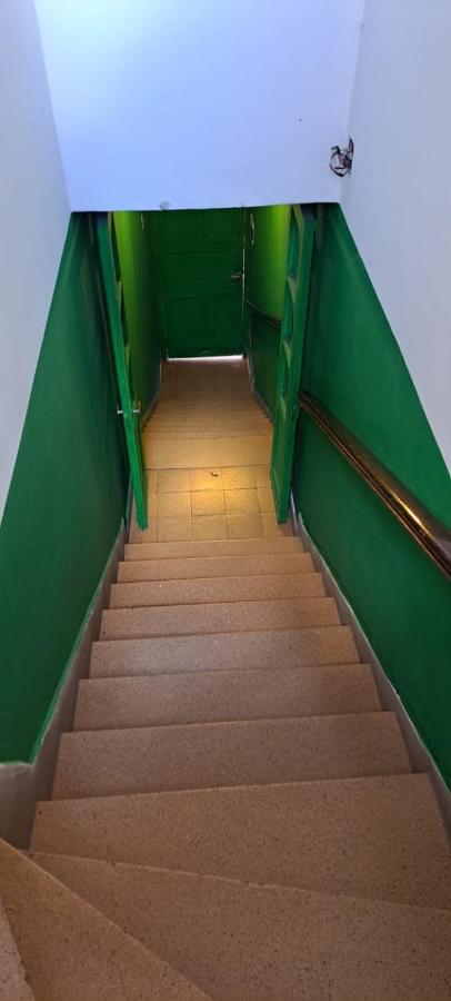 Hostel Lqueen 1 サルタ エクステリア 写真